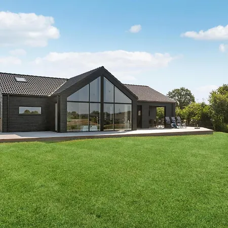 5 Bedroom Beautiful In Odder